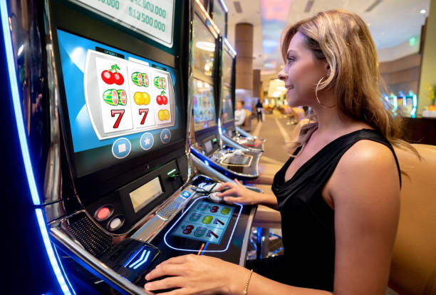 Dragon Tiger Live dealer studio with multiple camera angles